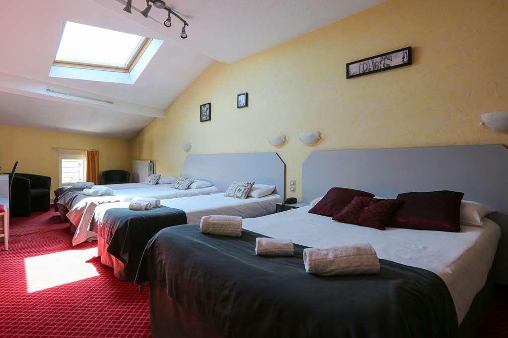 Brit Hotel Bleu Nuit Saintes Kamer foto