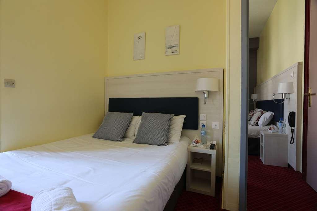 Brit Hotel Bleu Nuit Saintes Kamer foto