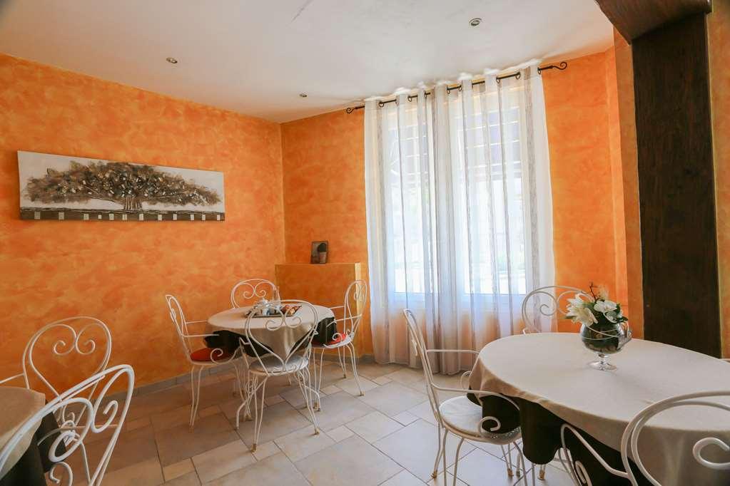 Brit Hotel Bleu Nuit Saintes Kamer foto